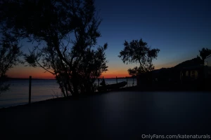 Z pad slunce nov ance s nov m dnem