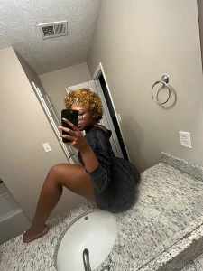 Acting like im unbothered but i m