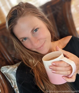 It must be filming day because it s the only time my nails look so