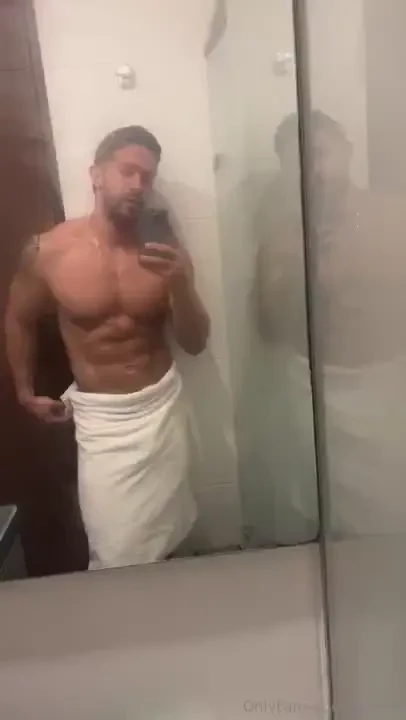 Good morning i m ready for the shower but i want to take a bath with 