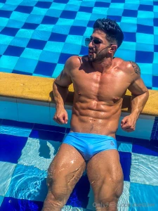 Pool afternoon to lower the heat i m waiting for you for us to play