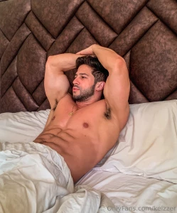 Good morning starting the week with the best attitude and waiting for