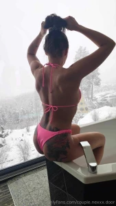 Couple-nexxx-door part 3