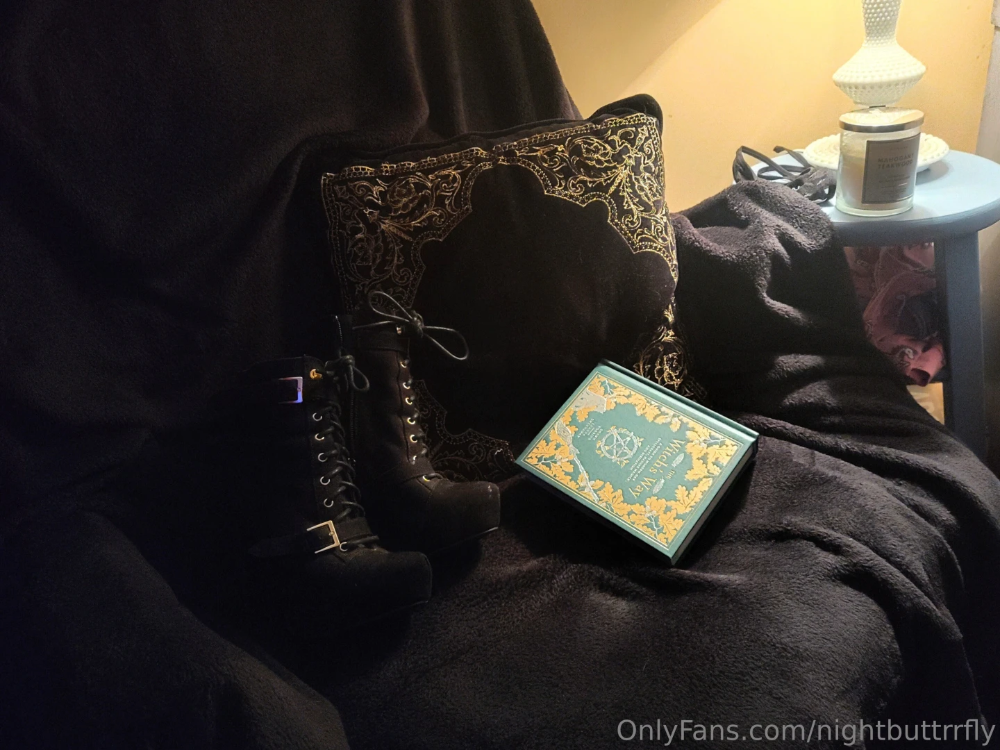 Little tiny look-see of tonight s antics a little bit of light domming part 1 