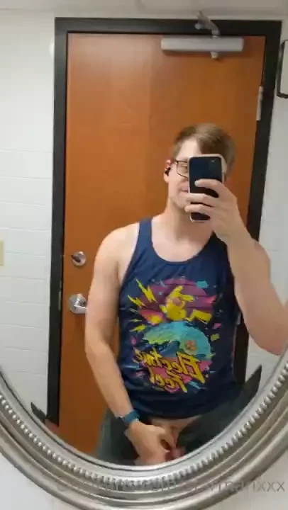 Gotta take breaks between sets 