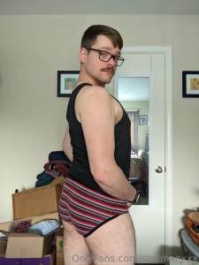 Hey babe i got your hump day snack