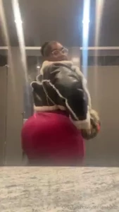 You could eat this ass anywhere