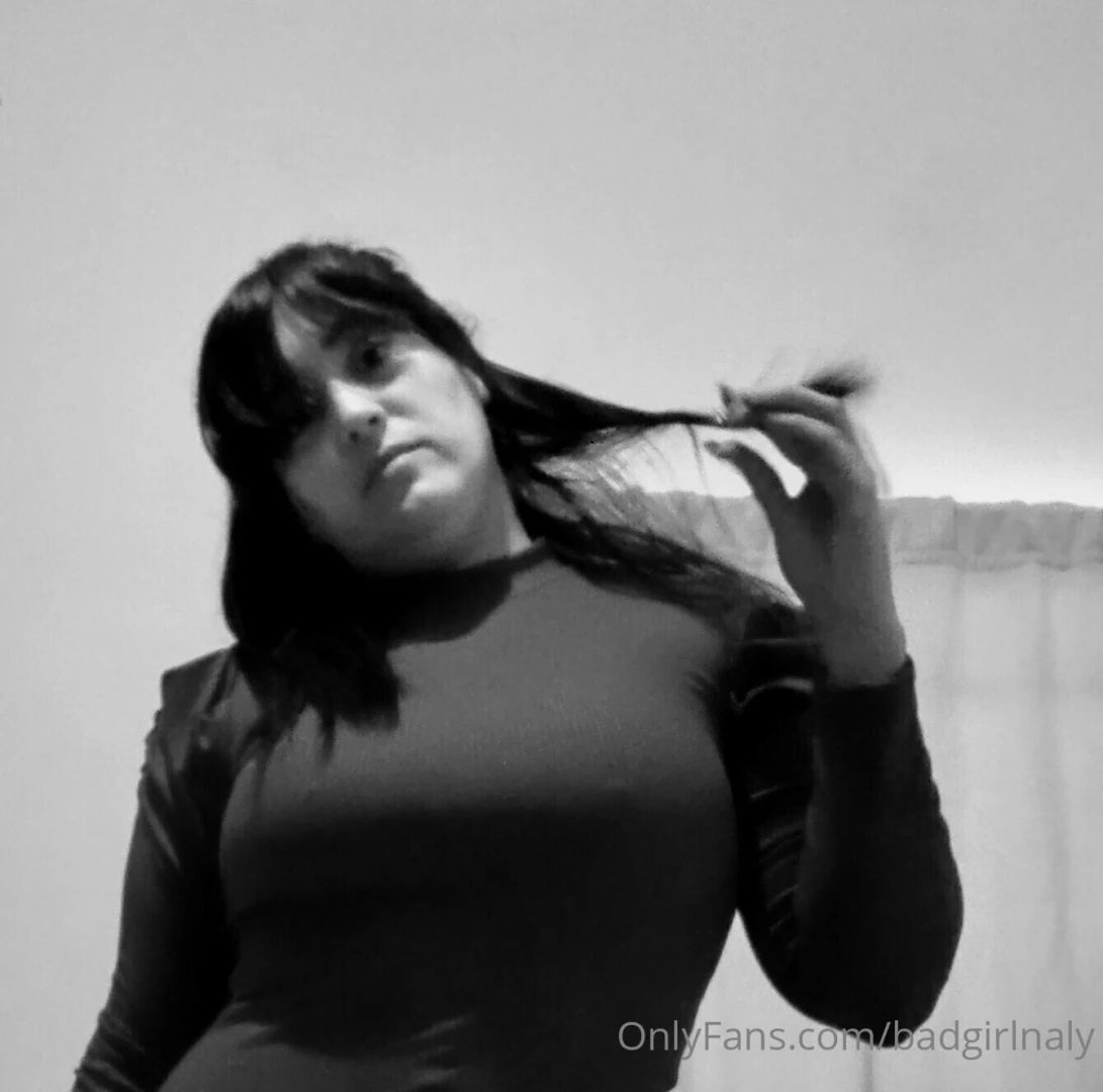 I wear a bra what do you think 