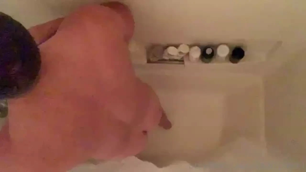 Someone help me get my back 