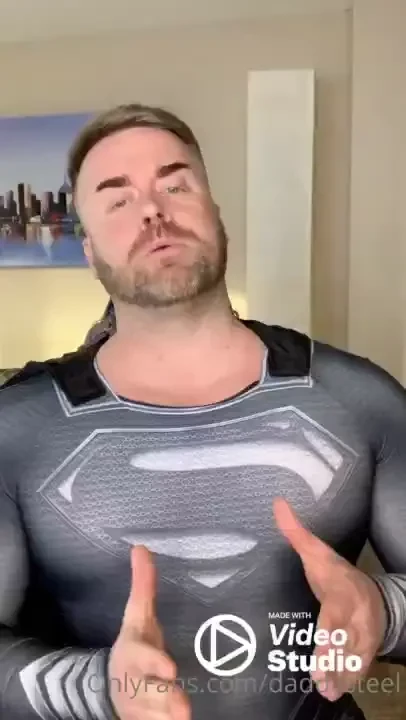 Poor lil jimmy olsen got used by his idol for the greater good of 