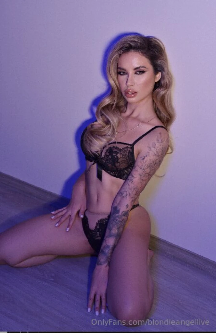 Cute girl ilola bunny loves cocks of all sizes when she gets horny she part 50 