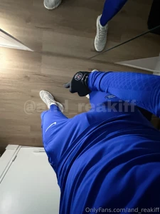 Vient nettoyer sale chienne come an clean up fag