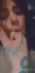 Hi daddy do you want to play with me i m so horny i just wanna finish