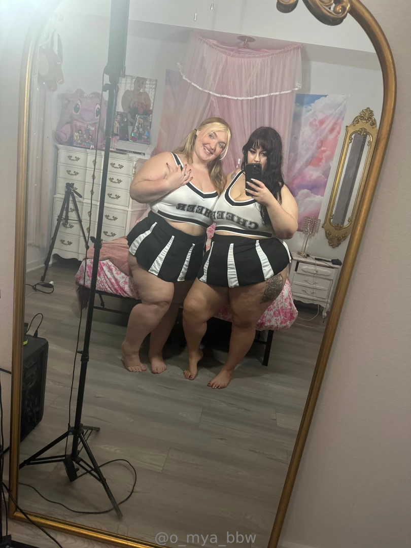 I ll be with pink plush again this weekend dm for gg customs and we part 1 