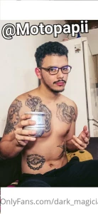 He is my friend motopapii an argentine boy with whom you can talk