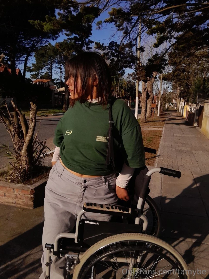 Hii i am wachelinde i am 22 years old argentina i am very curious i part 1 