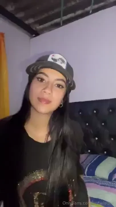 Can i keep my hat on when we 