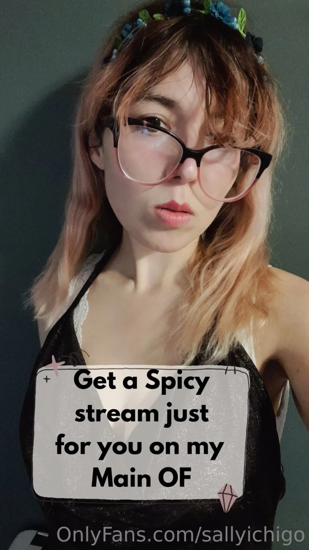 New type of content alert get a spicy cute camgirl stream just for you 