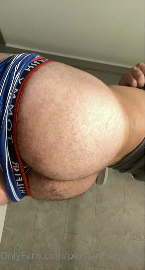 Would you expect a frat boy to have such a big ass 