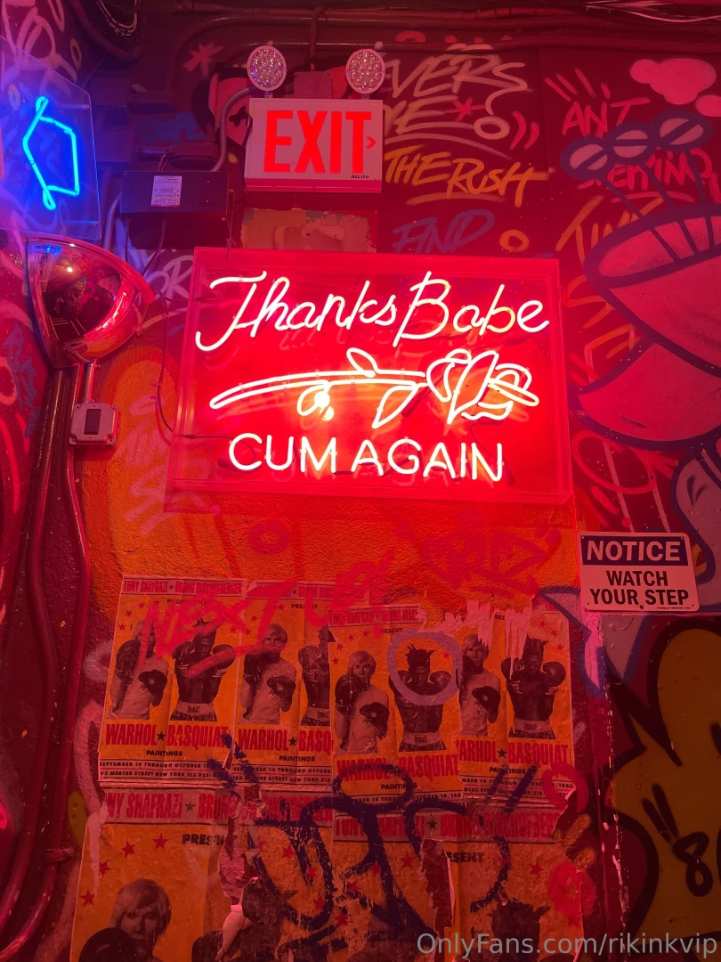 I need one of these neon lights please part 1 