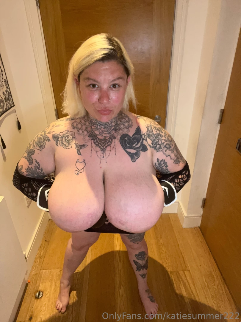 Who s watching the boxing tonight part 2 