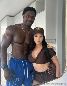 Are you ready to see me unbox jaxslayher huge package