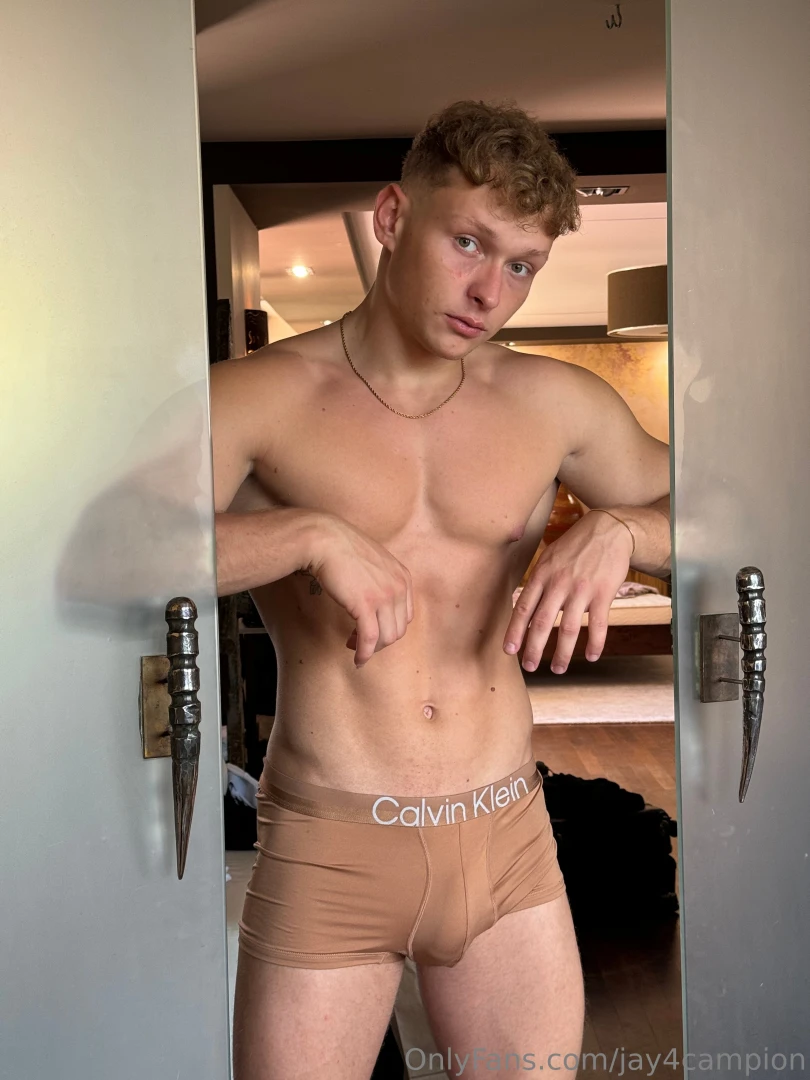 I m ready to make all your naughty dreams come true 