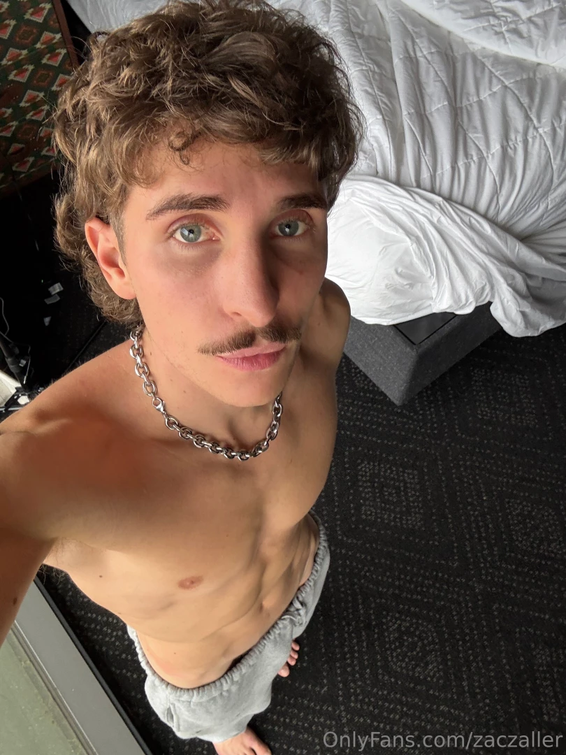 I m in the good mood to get into some trouble 