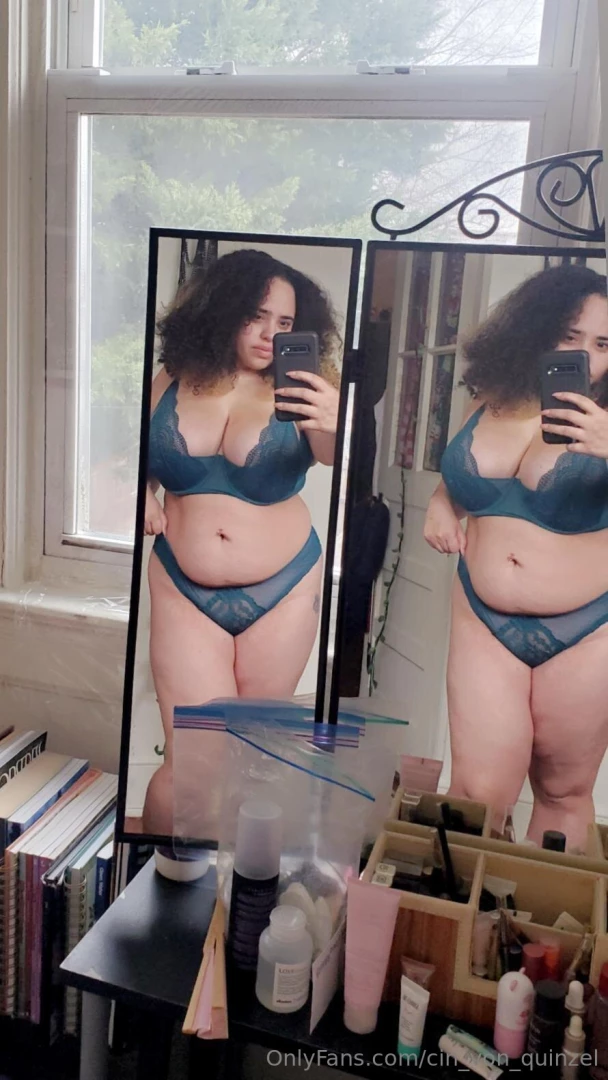 Starting off my week here with some selfies from dc had the part 5 