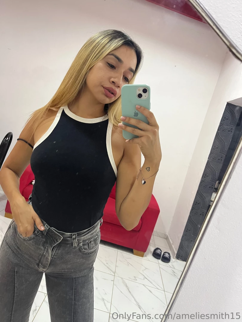 I m feeling sexy today what do you think about this outfit 