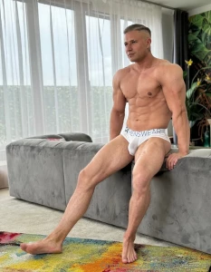 I m waiting for you to kneel down in front of me and start playing