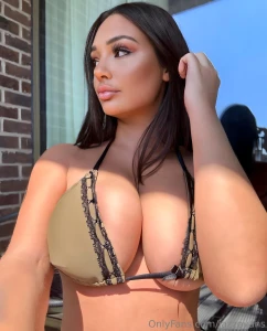 Omg have you seen the body on sophiekent don t wait around too long part 7