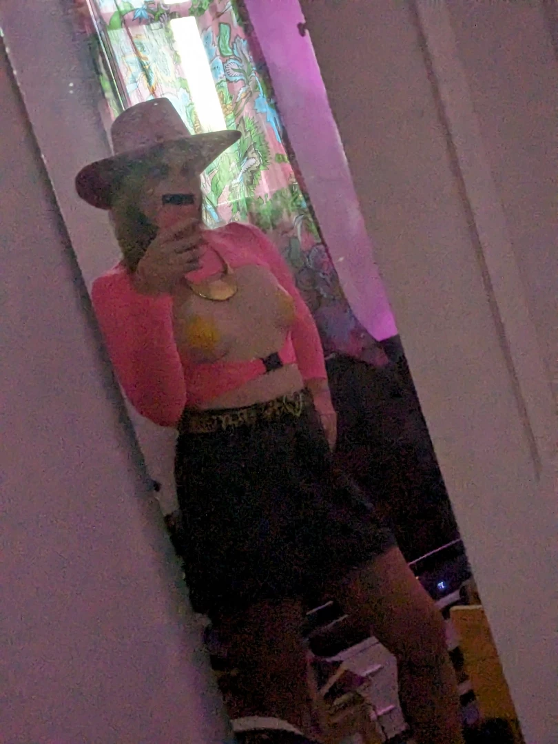 A couple more pics of the sexy cowgirl part 1 