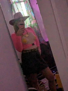 A couple more pics of the sexy cowgirl part 1