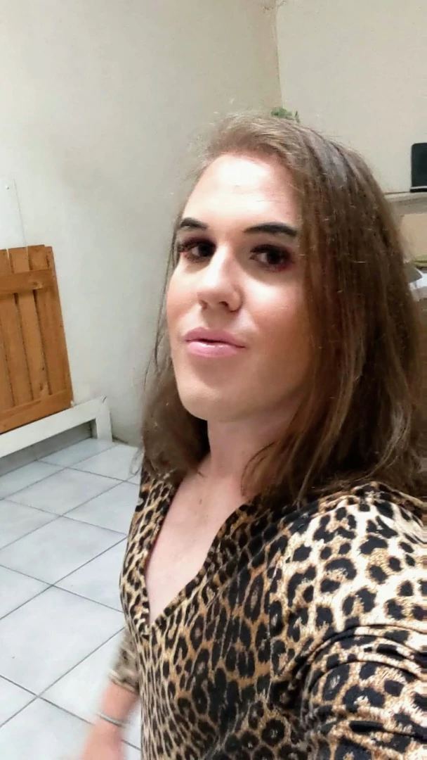 Here s a hot photo set for you all do you like my legs part 9 