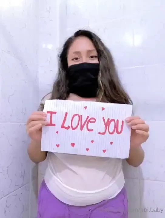 Los amo disculpen mi voz fea y hacia fr o dale like a mi teta si la 