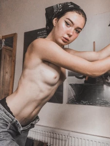 Art ignore the writing all over me did a lil video for instagram and part 1