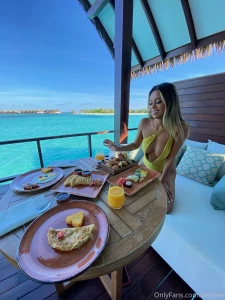 Exactly how i like my breakfast in the maldives big with a lil bit of part 1