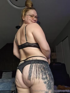 Front or back part 2702