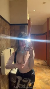 I love kissy faces pulling my boobies out my tops and showing how