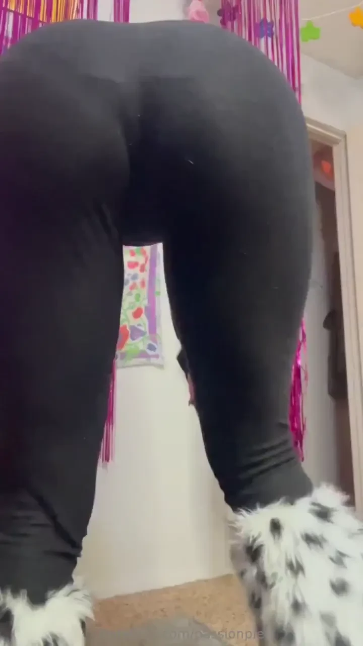 Anyone wanna stretch behind me part 1 