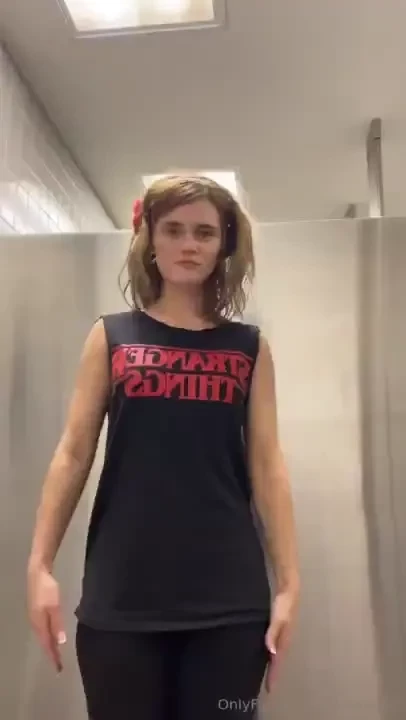 I wear baggy clothes sometimes but only so i can do fitted shirt 