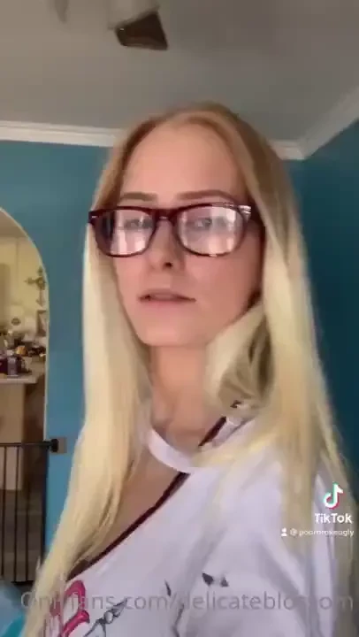 Ass and titties tip this post to show me your love baby i ll even do part 21 