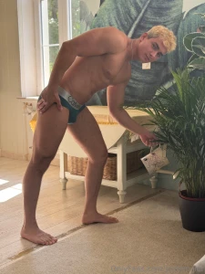 You ve never met anyone like me and i m exactly what you need