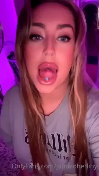 My body is yours waiting for you to cum and explore me 