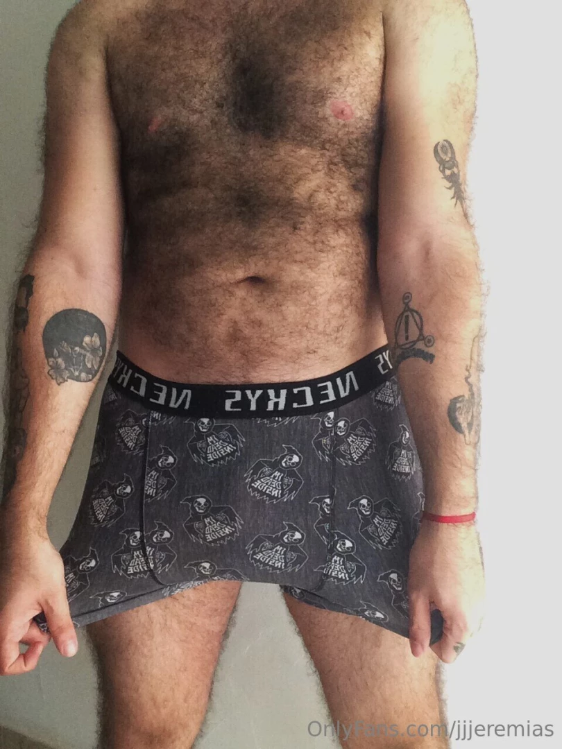 I m inside want to see more talk to me in to the dm s 