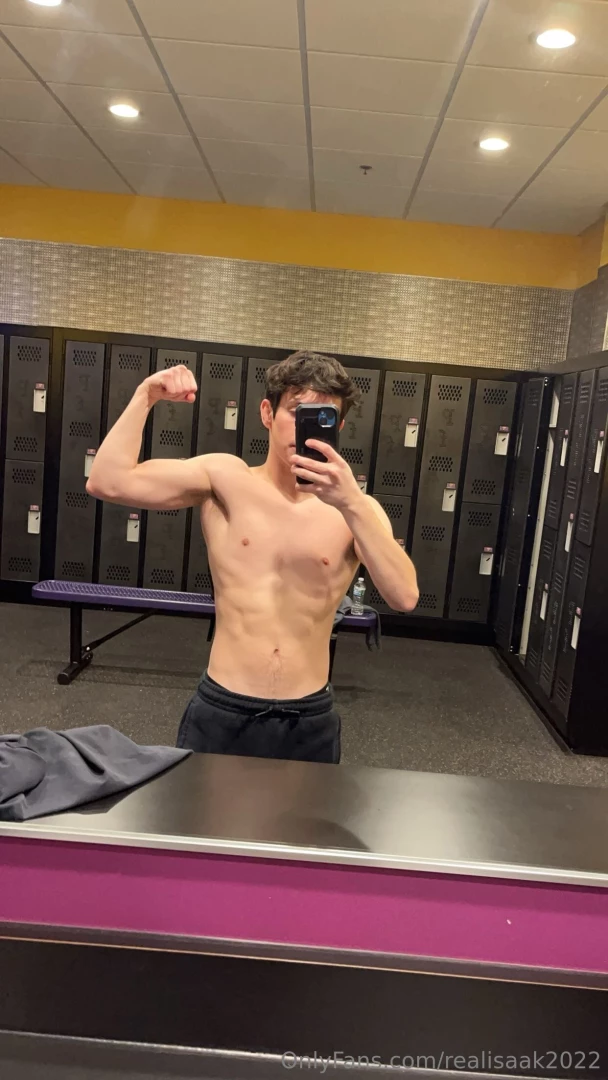 Realisaak2022 part 238731 