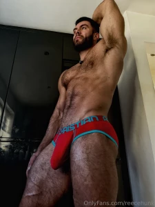 Hey buddy do you want to have fun dm me let see what happens