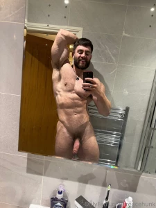 Daddy do you like my abs dm me