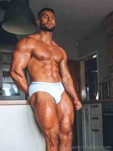 Tip this post 10 if you re horny and want to have some fun